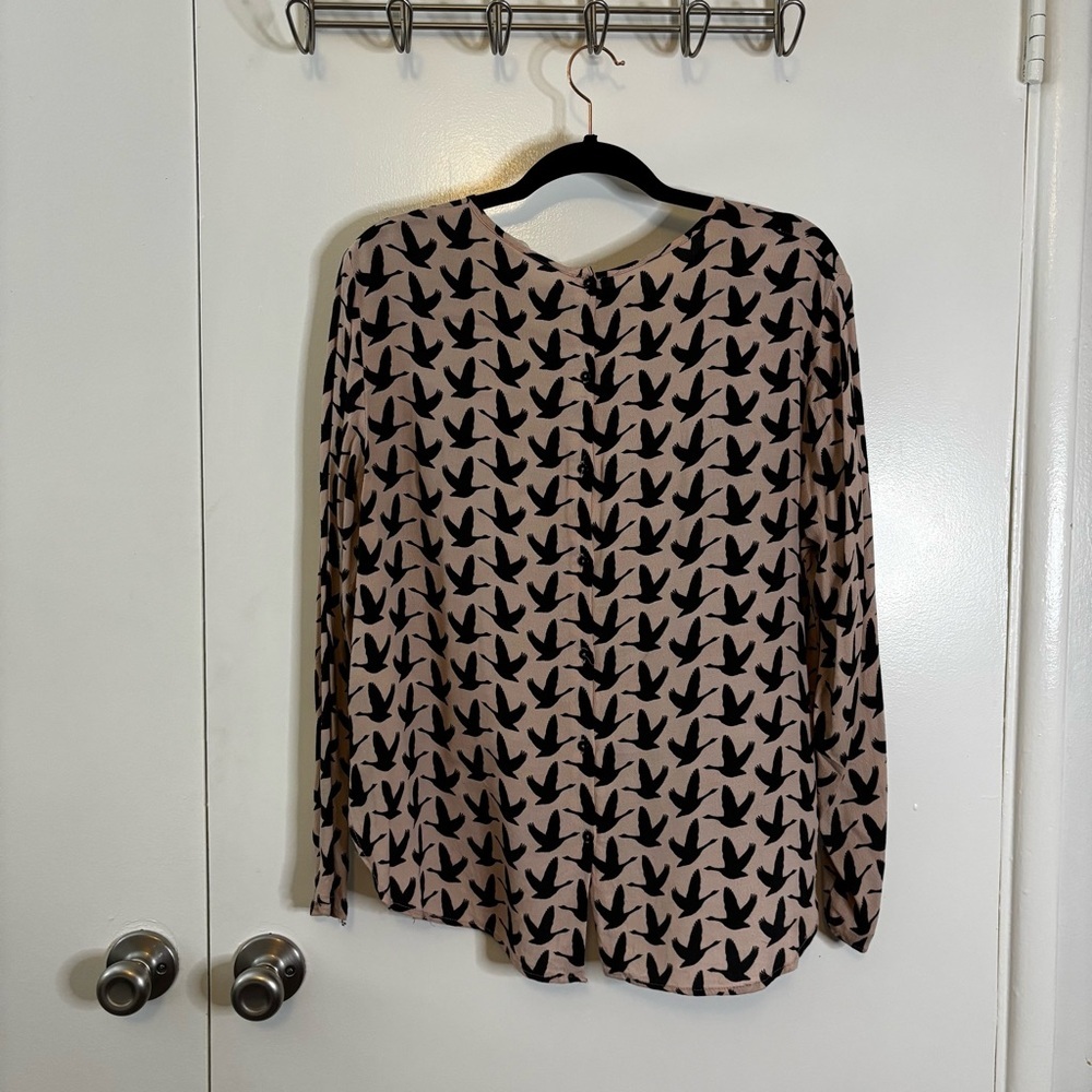 H&M Beige Pink Long Sleeve Blouse Size 10 - Picture 8 of 12